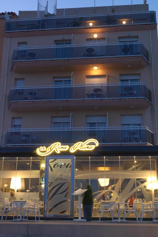 Hotel Roca Plana Амполья Экстерьер фото